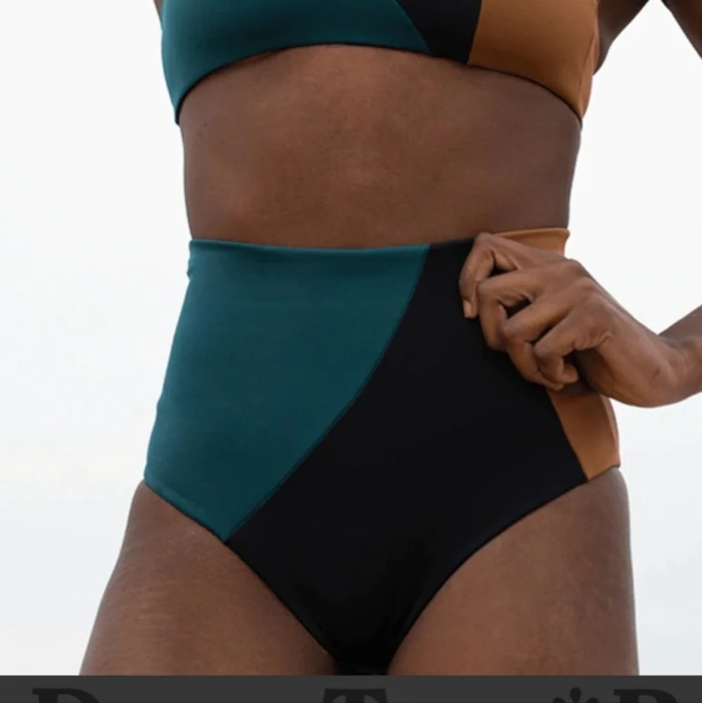 Left On Friday party waves high rise bikini bottoms size M - Picture 2 of 3